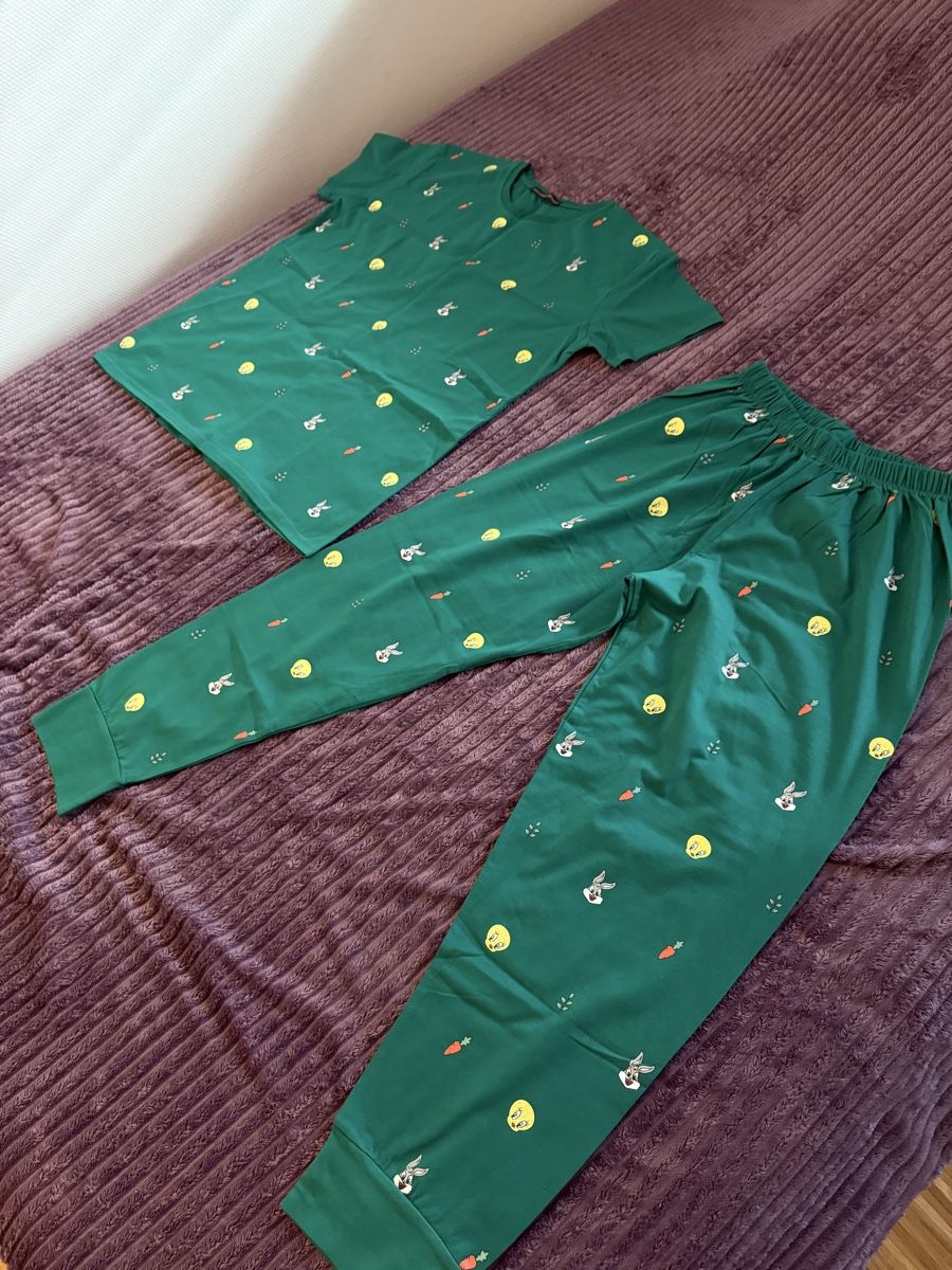 Negligees & Pyjamas: Green Pajamas – Neu und originalverpackt aus Adliswil von Marjin