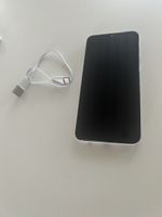 Samsung Galaxy A20e 32GB weiss & Ladegerät guter Zustand 