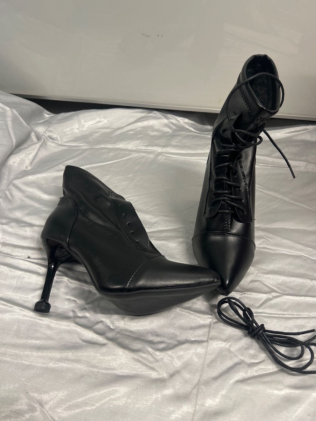 Scarpe da donna: Stylische Trendige Stiefelette Gr 38 Neu – Nuovo e nell'imballaggio originale da Regensdorf venduto da Spyke55 1