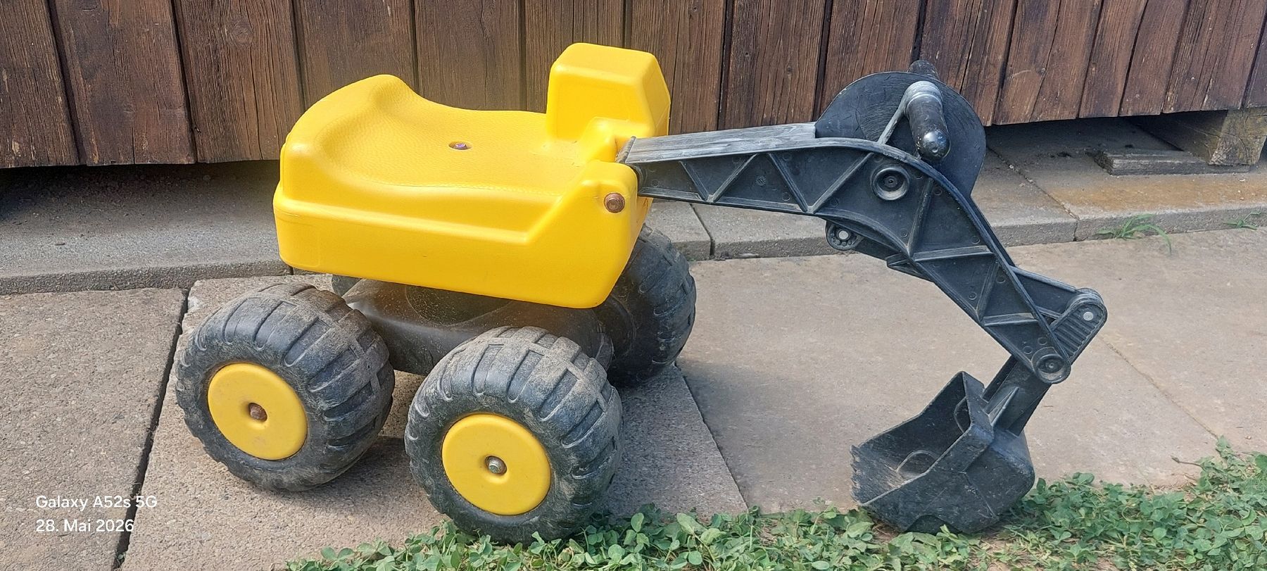 Veicoli per bambini: Kinder Laufrad und Traktor – Usato da Bachenbülach venduto da HonigZitrone 3