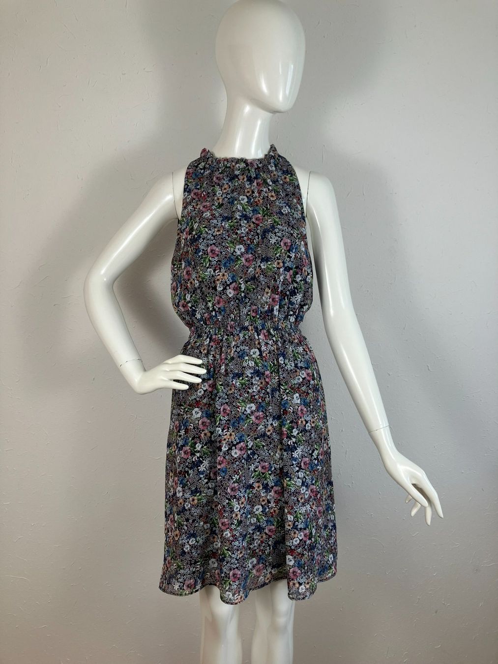 H&M Kleider: 2 H&M Kleidder Gr.36 – Gebraucht aus Laupen ZH von kar_lfz6