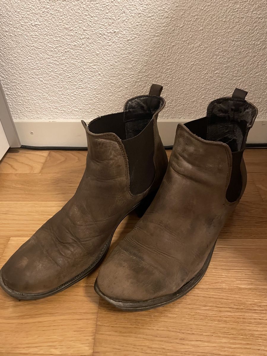 Damenschuhe: Braune Chelsea Boots, Grösse 39 – Gebraucht aus Sursee von Steffi_2020 1