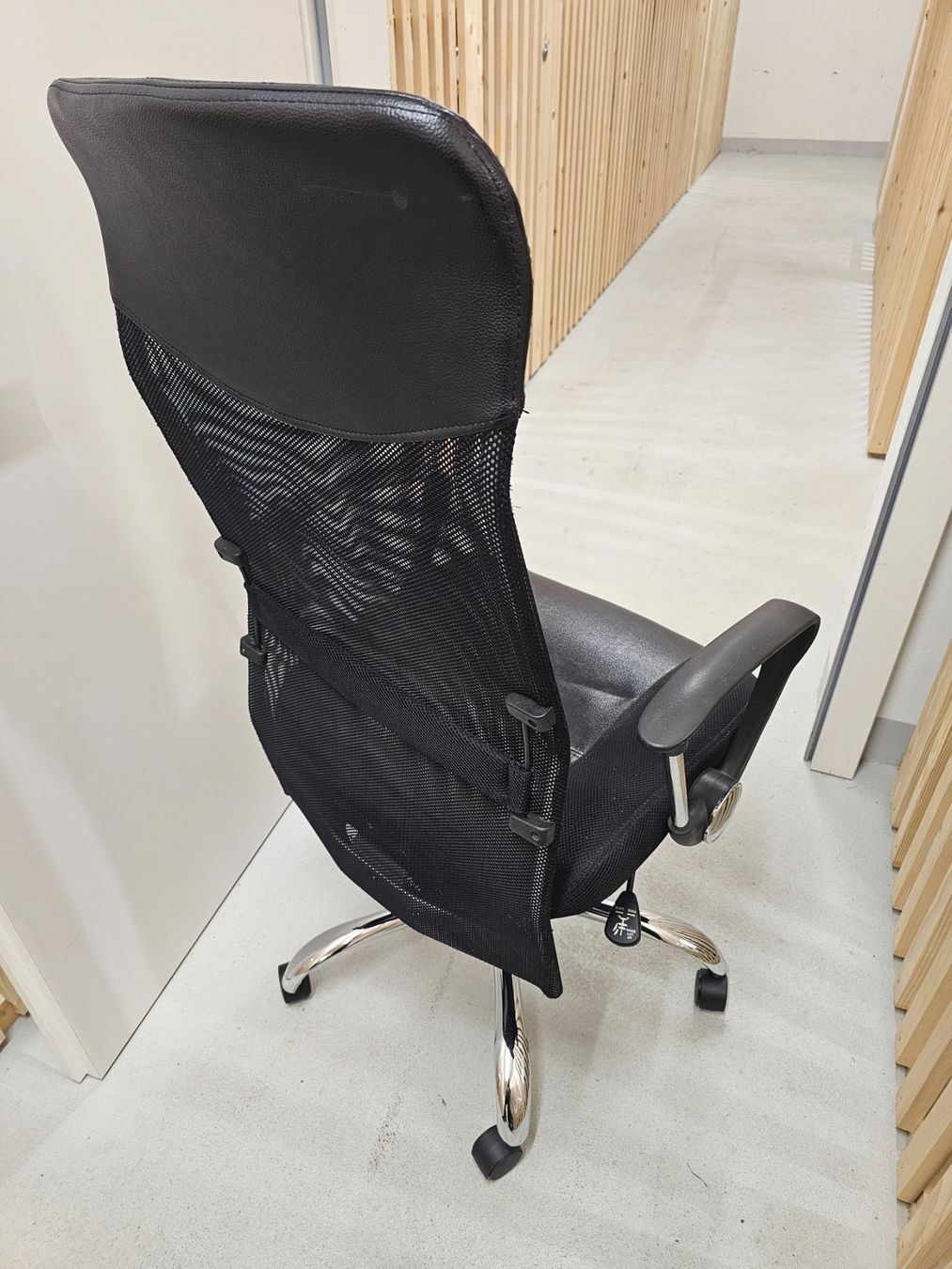 Stühle: Bürostuhl schwarz – Gebraucht aus Brunnen von ble_w7lp 1