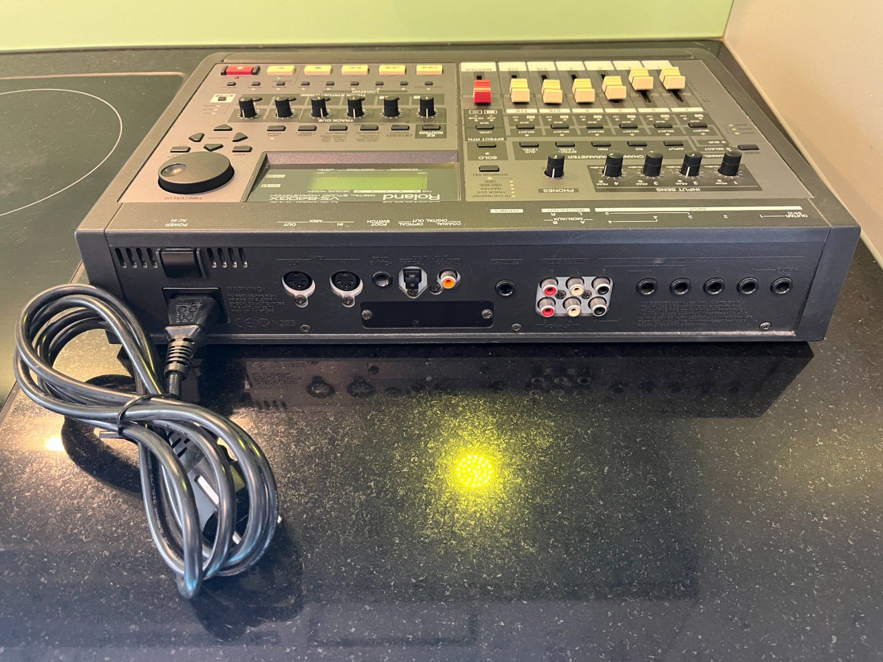 Roland Mischpulte: Heimstudio – Gebraucht aus Basel von Papingo 1