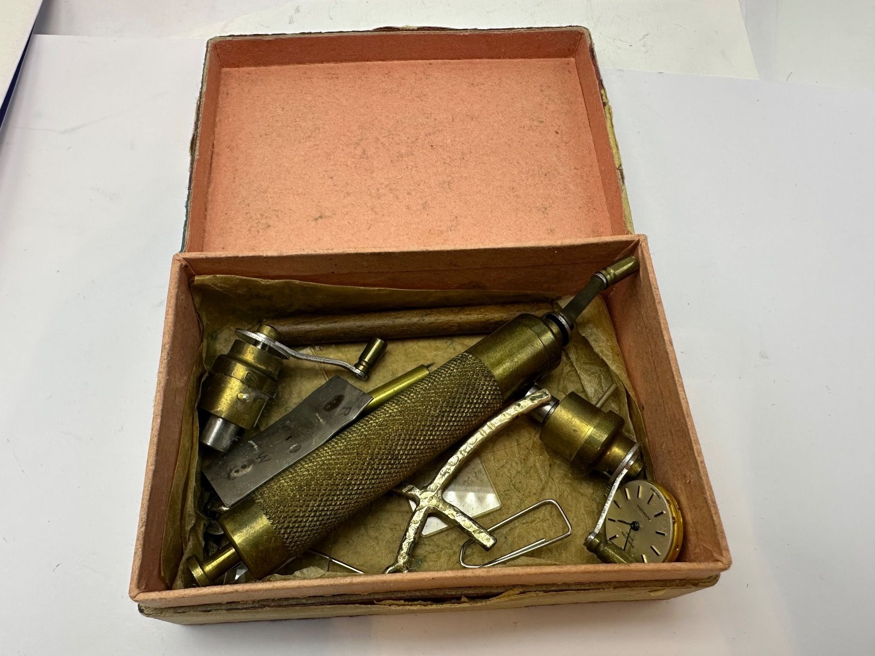 Tutti gli attrezzi: Uhren Werkzeuge box/Konvolut – Usato da Brüttisellen venduto da AlphaOmega05