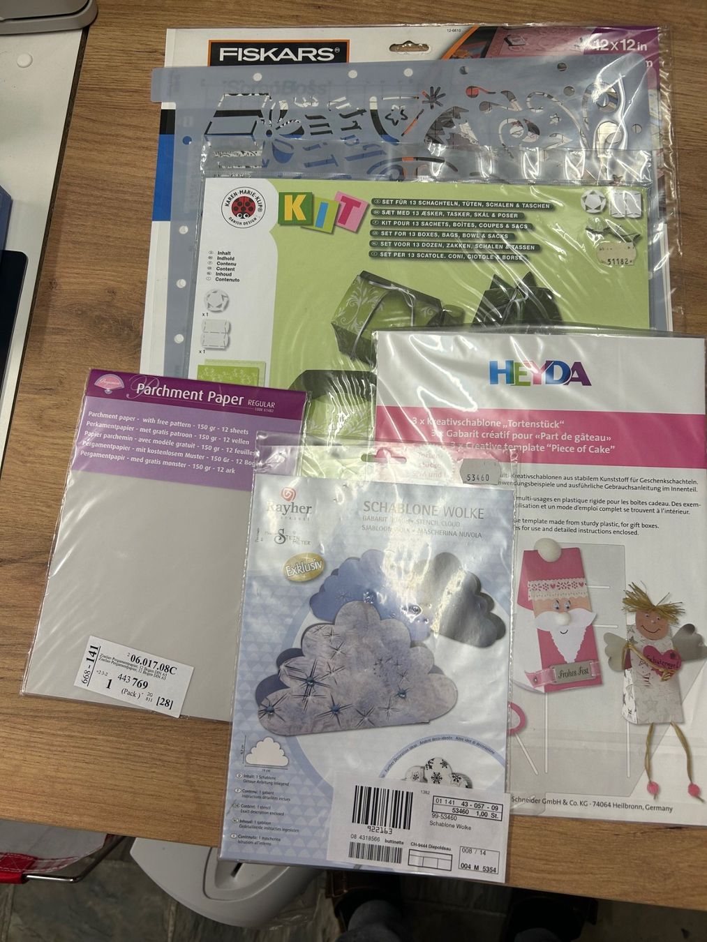 Kit bricolage: Bastel und Schablonen Set – Usato da Schönenbaumgarten venduto da Maven