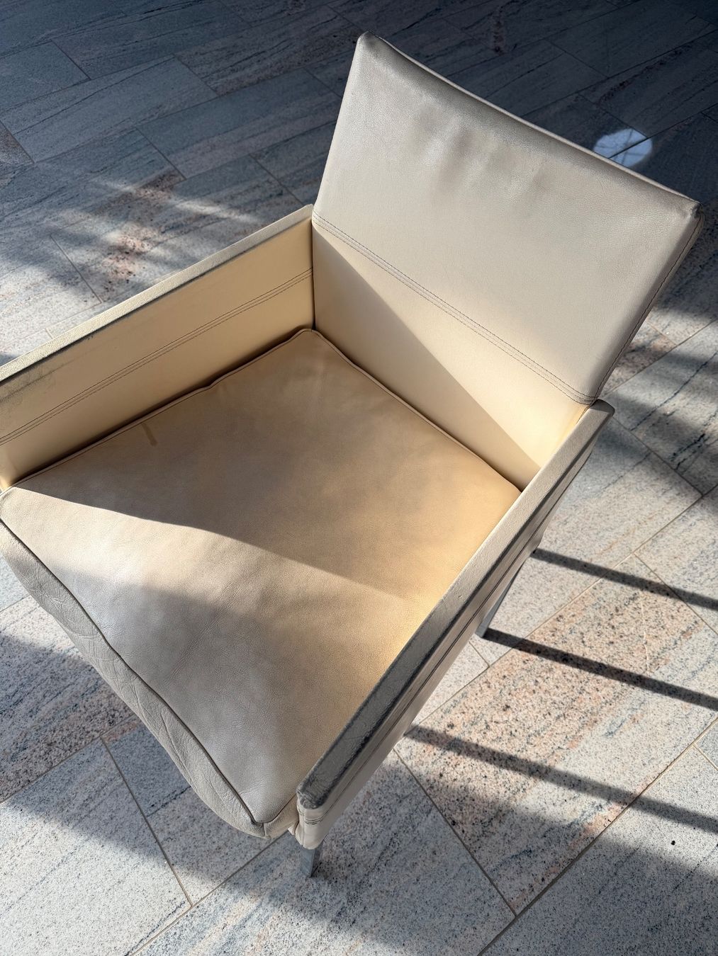 Sedie: Lederstühle mit Pattina – Usato da Wiesendangen venduto da Aliinahr 1