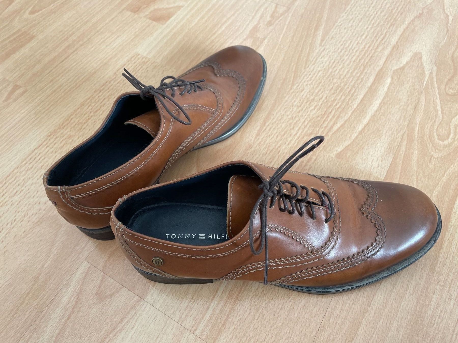 Tommy Hilfiger Scarpe da donna: Tommy Hilfiger Schnürer / Grösse 36 – Nuovo (secondo la descrizione) da Zug venduto da alex___4
