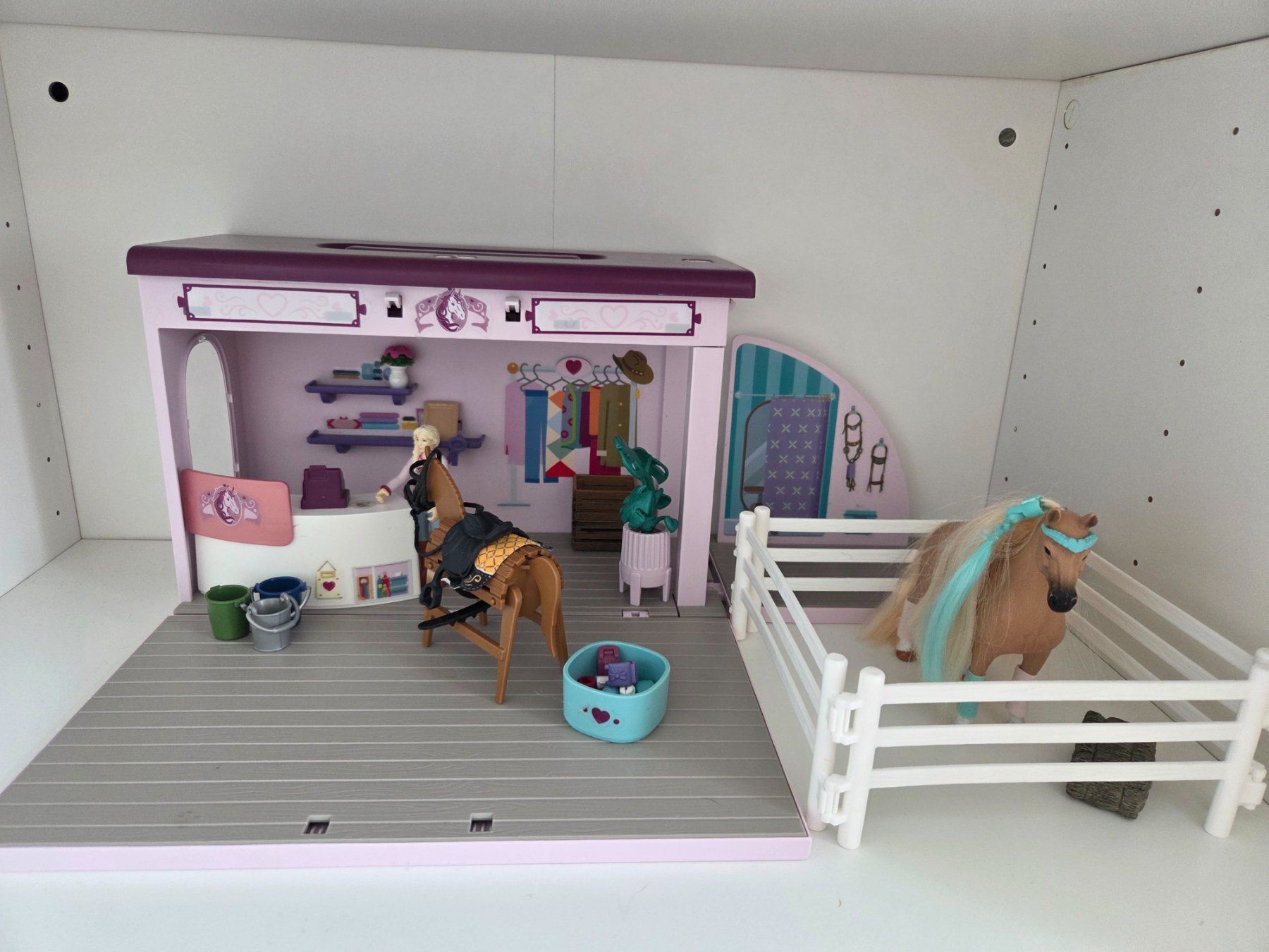 Schleich Spielzeuge: Schleich Pferde Boutique – Gebraucht aus Jona von Melanie-E 1
