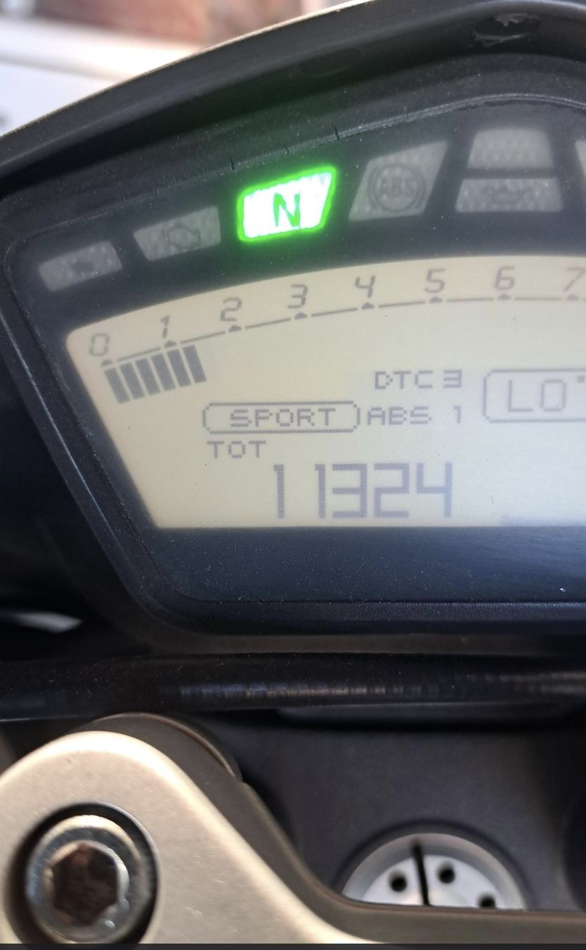 Ducati Strada: Ducati Hypermotard 939 – Usato da Gravesano venduto da Giusy.tta 4