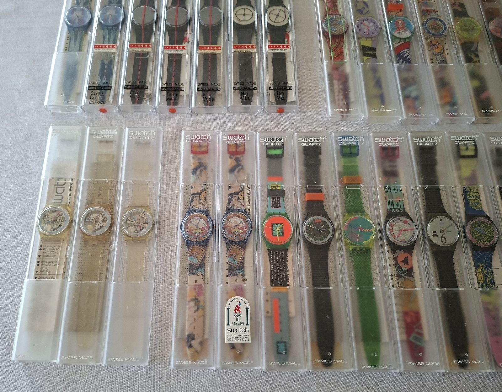 Swatch Montres: Swatch Cent 63 Stk.  – D'occasion à Spiez par -37- 1