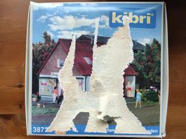 Einfamilienhaus mit Laden, Bausatz von Kibri H0, Fabrikneu