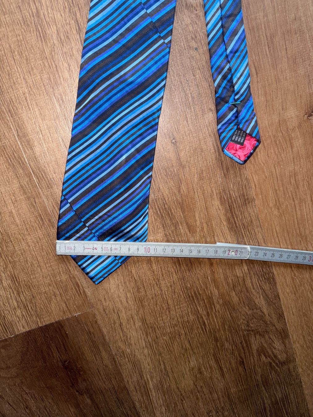 Paul Smith Cravatte: Paul Smith silk tie – Usato da St-Sulpice VD venduto da juhdu 2