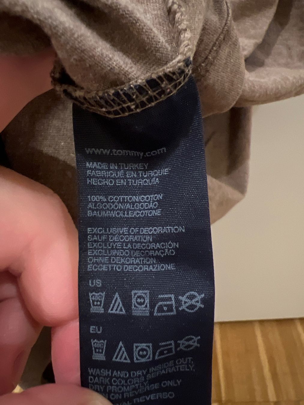Tommy Hilfiger T-Shirts: Tommy Hilfiger T-Shirt M – Gebraucht aus Menzingen von Dali2504 1