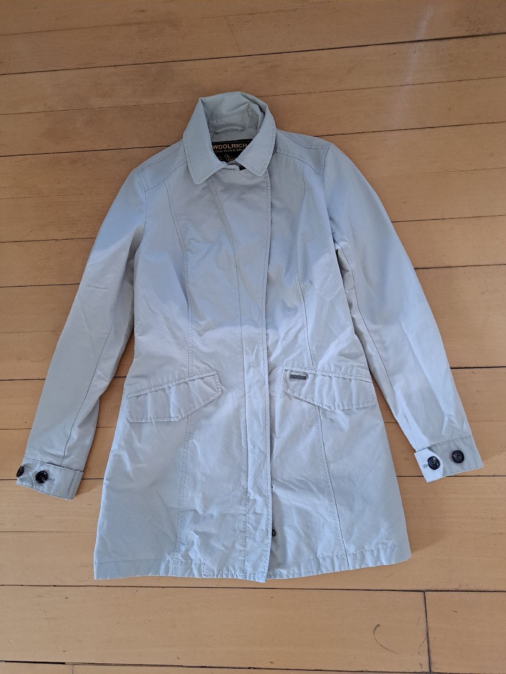 Woolrich Mäntel: Woolrich Regenmantel / Regenjacke – Gebraucht aus Thalwil von sternenstaub369