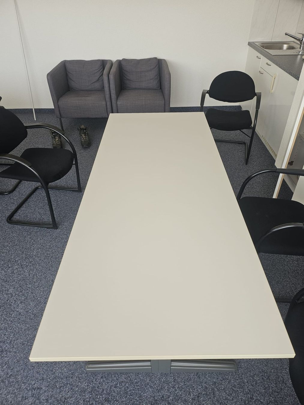 Tables: Office Meeting Tisch Gross – D'occasion à Zürich par M-CityB