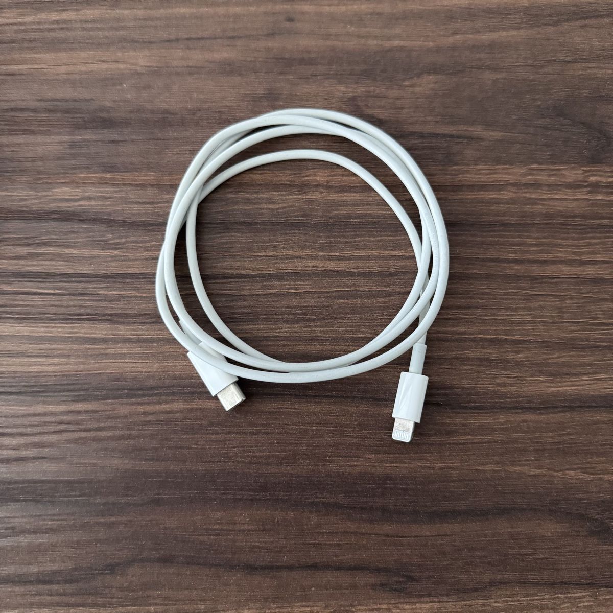 Apple Cavi: Apple USB-C to Lightning 1m Kabel – Nuovo (secondo la descrizione) da Hinwil venduto da norisenya