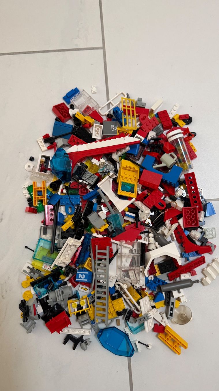 Lego Kit di costruzioni: Lego verschiedene Teilchen gemischt – Usato da Udligenswil venduto da kanuri-b