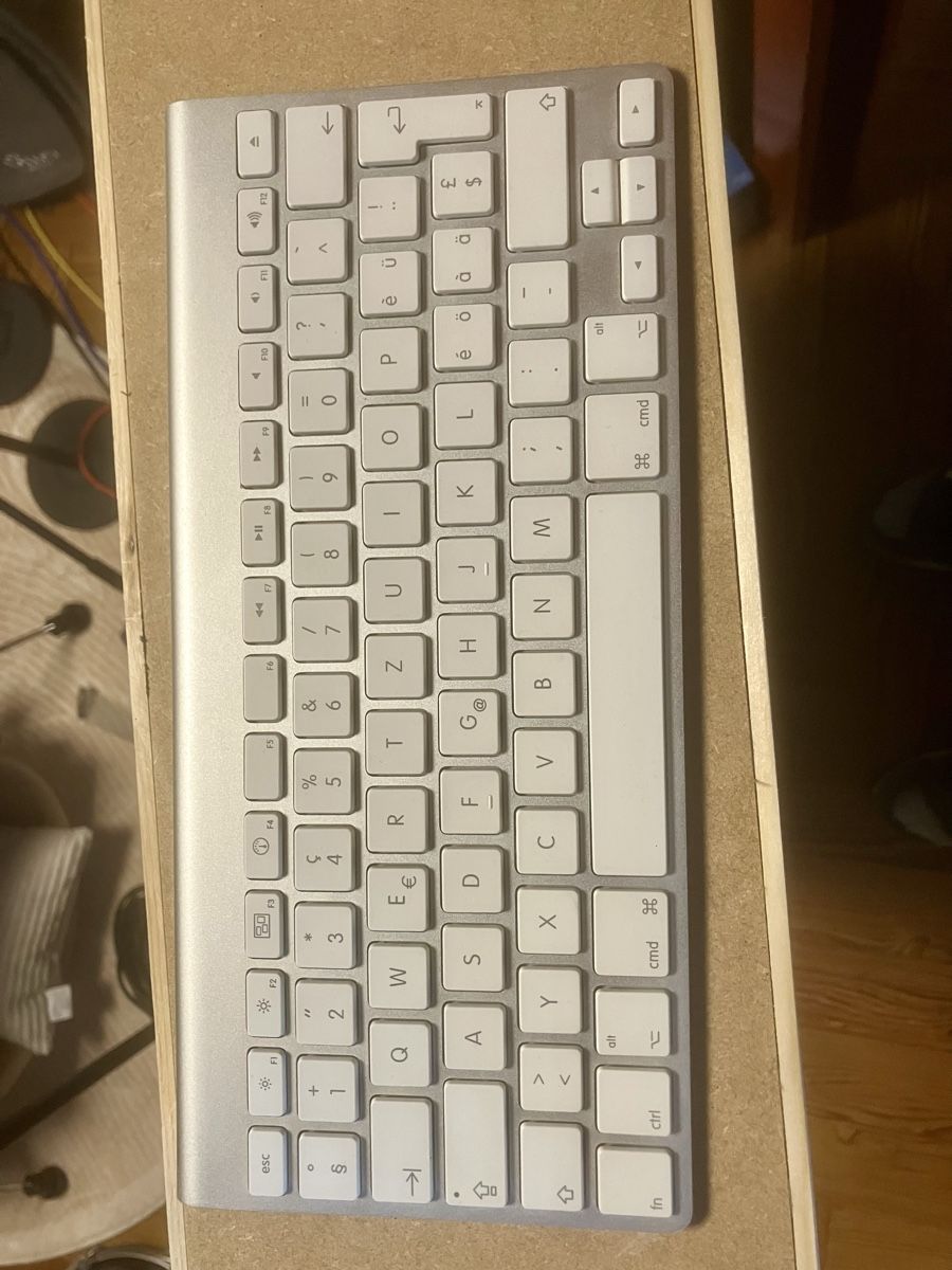 Apple Tastiere: Clavier Apple Magic Keyboard comme neuf - Super affaire! – Usato da Lausanne venduto da kawinta03