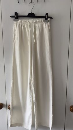 Leichte Sommerhose, Bershka, Grösse XS