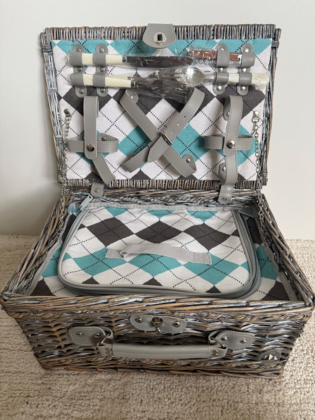 Altro per la casa: Cilio Picknick-Korb (neu) – Nuovo e nell'imballaggio originale da Luzern venduto da oli_gns7