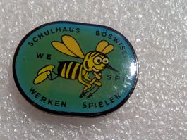 Ansteckpin 274: Schulhaus Böswil