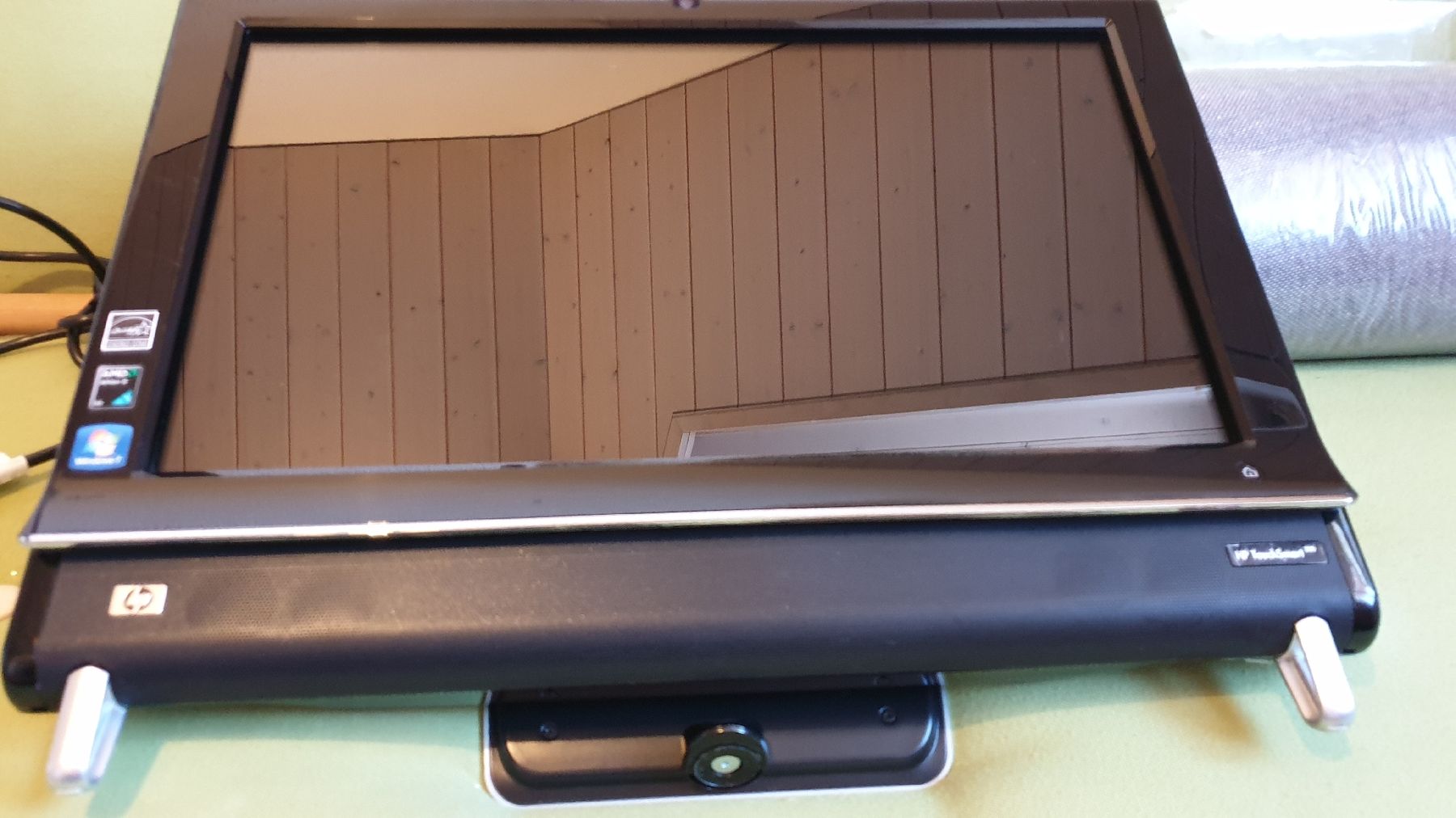 Hewlett Packard PC: HP Touchsmart 300 All-in-One PC – Difettoso da Thun venduto da Vecgou
