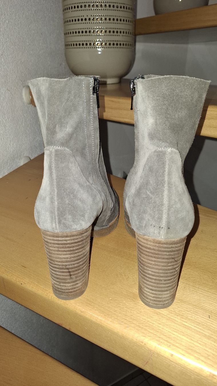Paul Green Scarpe da donna: Stiefelette Paul Green Gr. 7 – Usato da Balzers venduto da mackfose 2