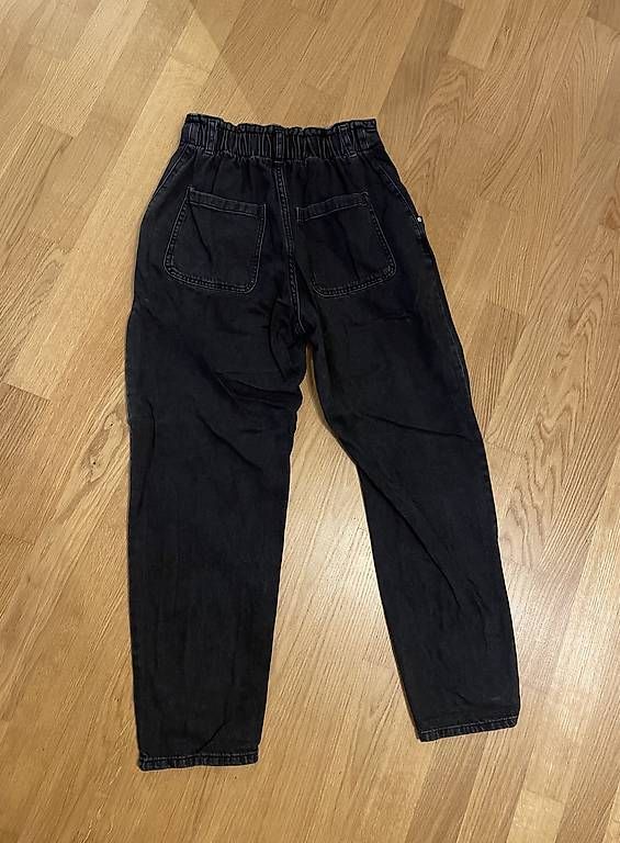 Jeans: Jeanshose schwarz – Usato da Altdorf UR venduto da tho_59kk 1