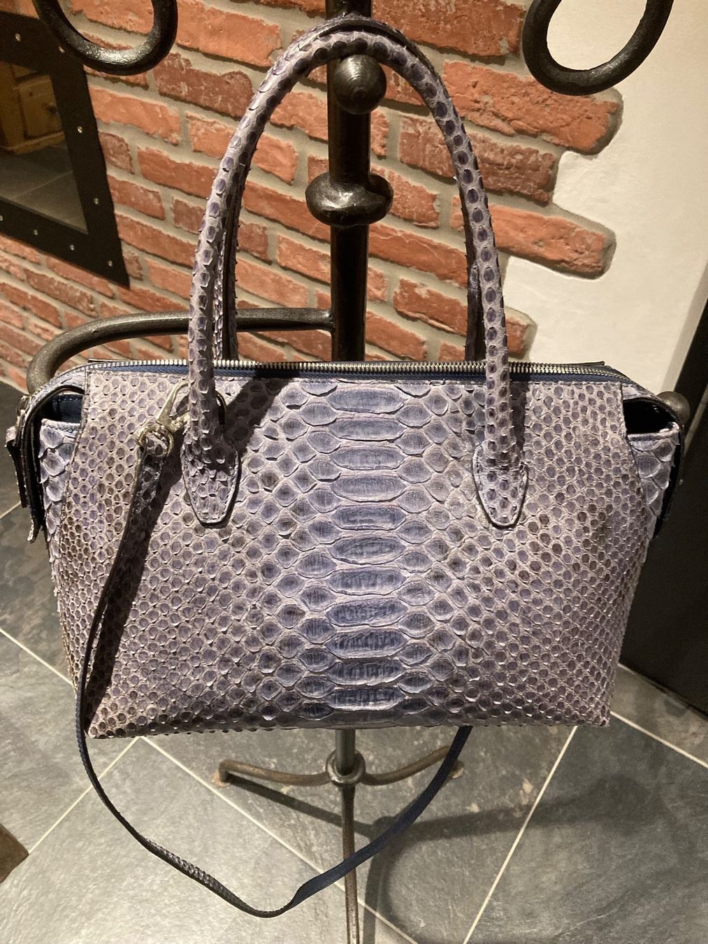 Taschen für Damen: Handtasche – Gebraucht aus Rorschach von Loonimuh 1