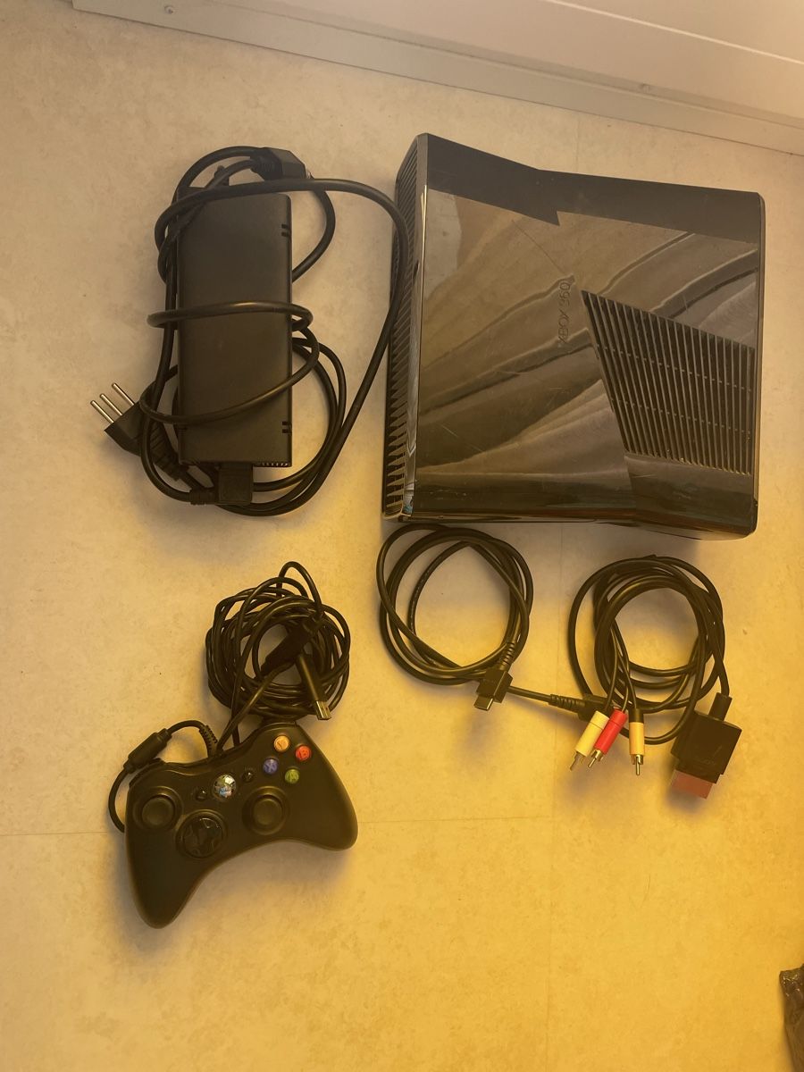Konsolen: Xbox 360  Konsole  – Gebraucht aus Uster von chlini1983