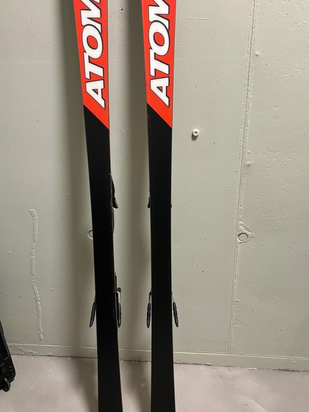Atomic Skis: Skier Didier Cuche - Signiert – Gebraucht aus Oberengstringen von Fatotal 3