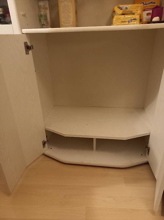 Vitrinen: Vitrine / Regal zu verschenken – Gebraucht aus Zürich von Pianosale 1