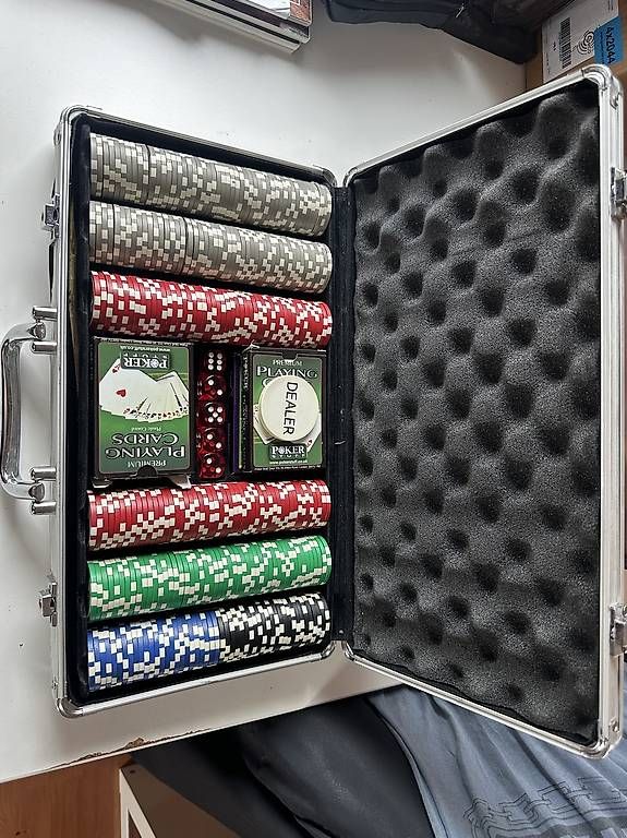 Jeux: Pokerset – D'occasion à Muri AG par ron_97s5