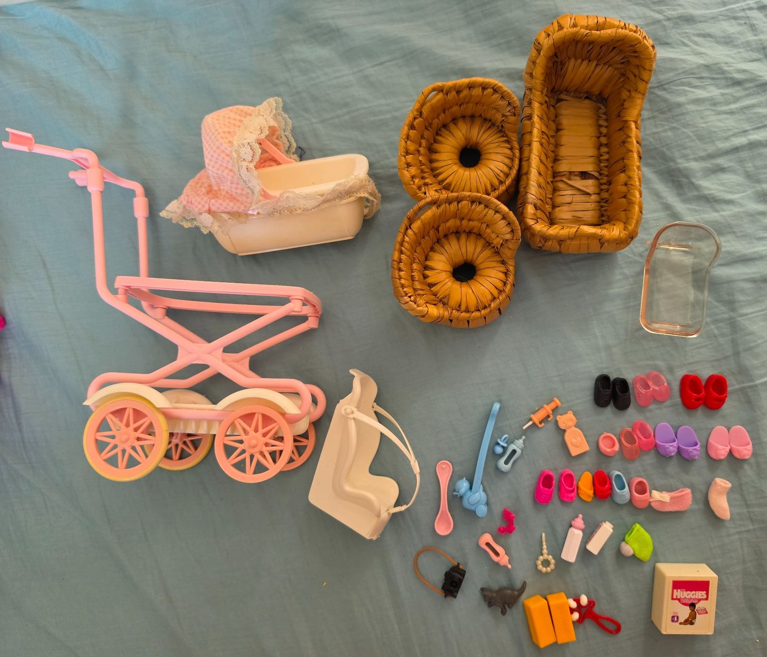 Bambole: Lot Shelly et bébés Barbie – Usato da Bulle venduto da bubulle243 1