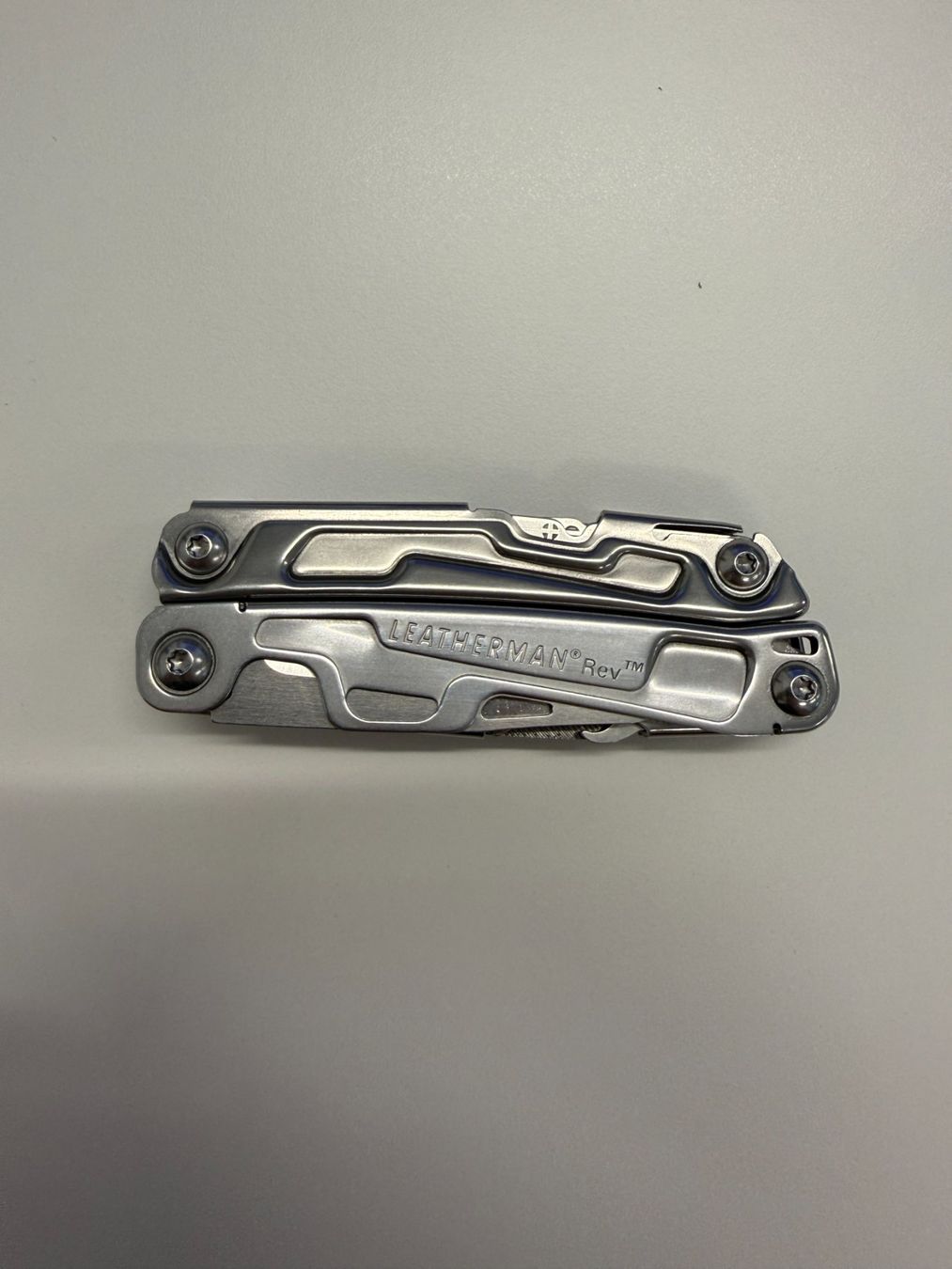 Leatherman Tutti gli attrezzi: Leatherman REV Multitool inkl. Heritage Lederholster – Nuovo (secondo la descrizione) da Trimbach venduto da Fily-90 2