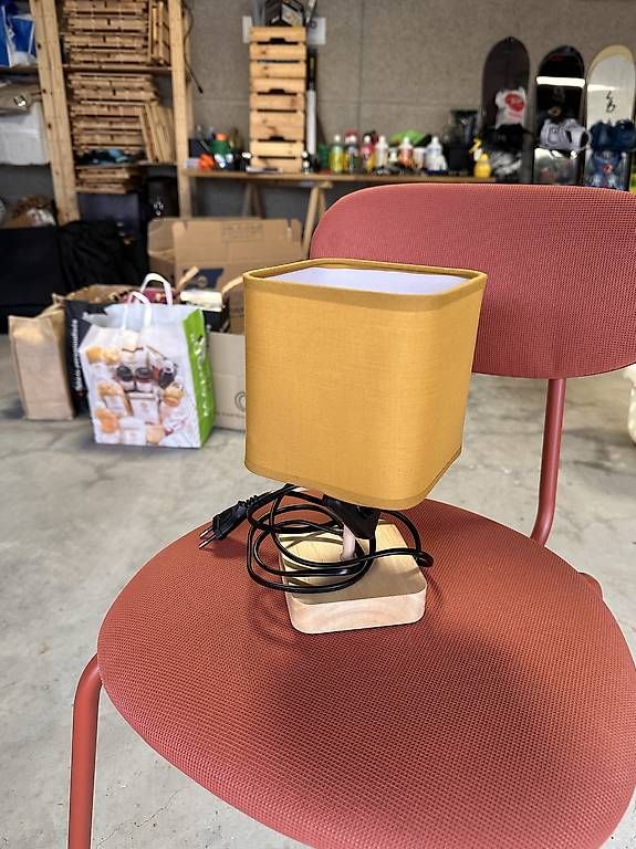 Lampade: Lampe de chevet jaune  – Usato da Noville venduto da jga_9lk5