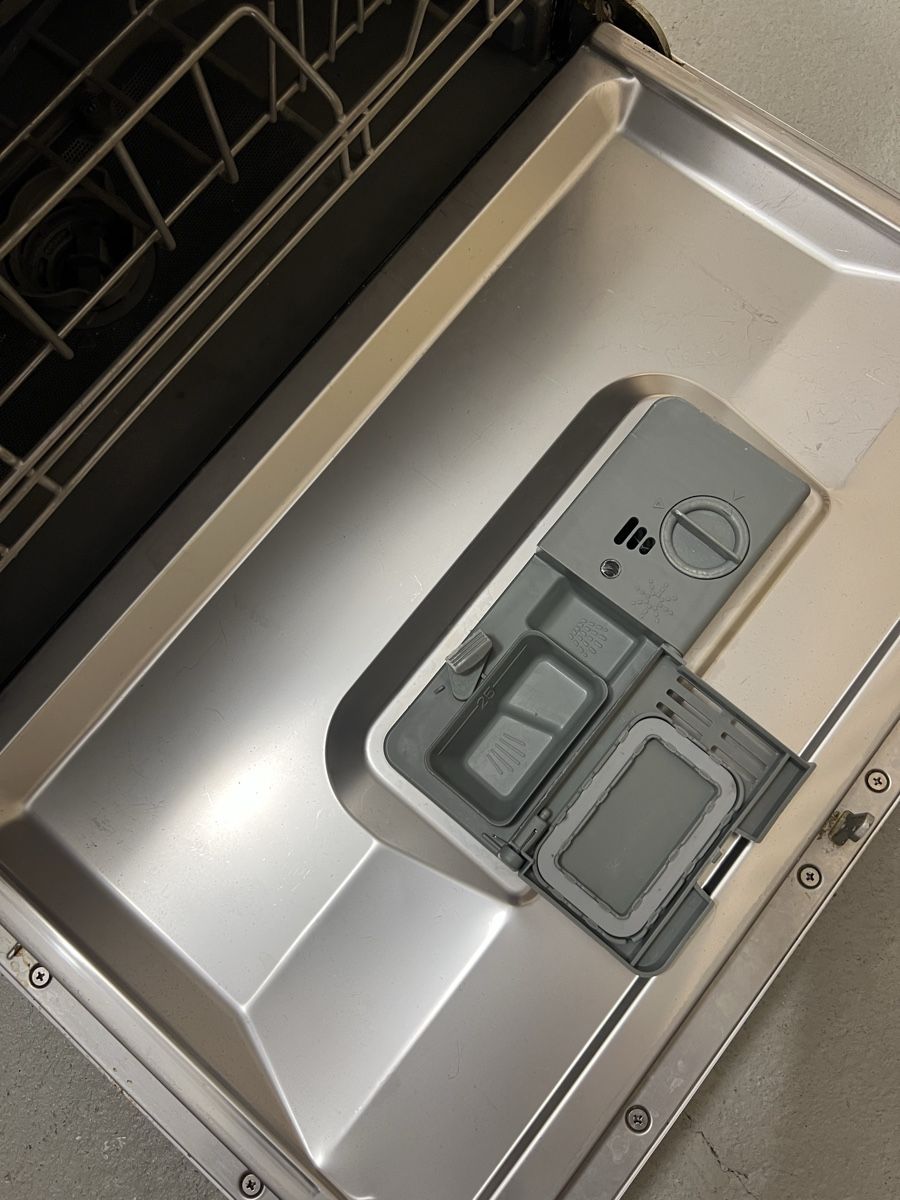 Lavastoviglie: Novamatic KGS 610 E Dishwasher gebraucht – Usato da Zürich venduto da daria_m 3
