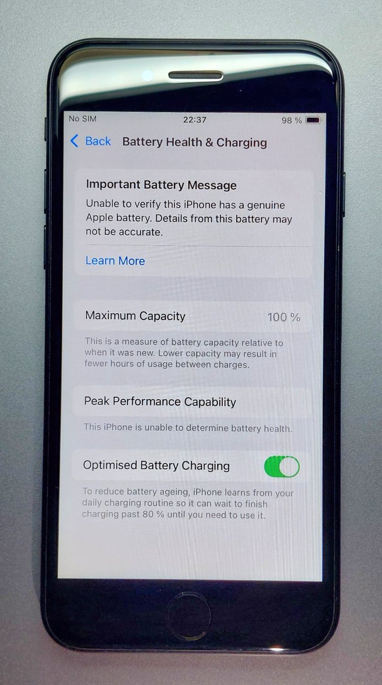 Apple Handys / Smartphones: iPhone SE 2020 64gb 100% Akku, + Hülle – Gebraucht aus Pfäffikon SZ von max_5ylc 3