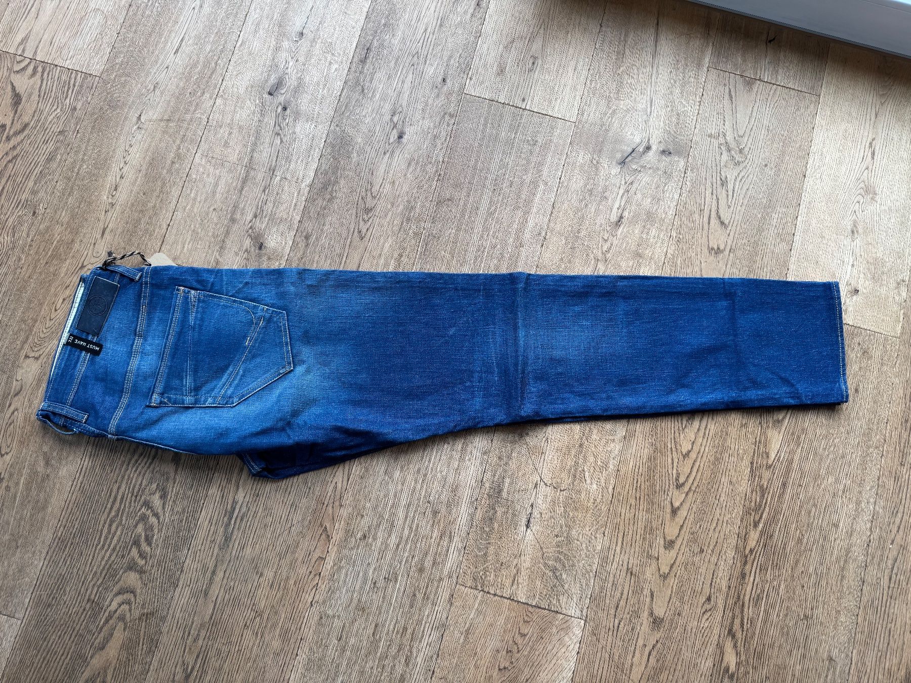 Le Temps Des Cerises Jeans: Jeans, Temps des Crises //NEU// 33 – Nuovo (secondo la descrizione) da Stettfurt venduto da outlet72 1