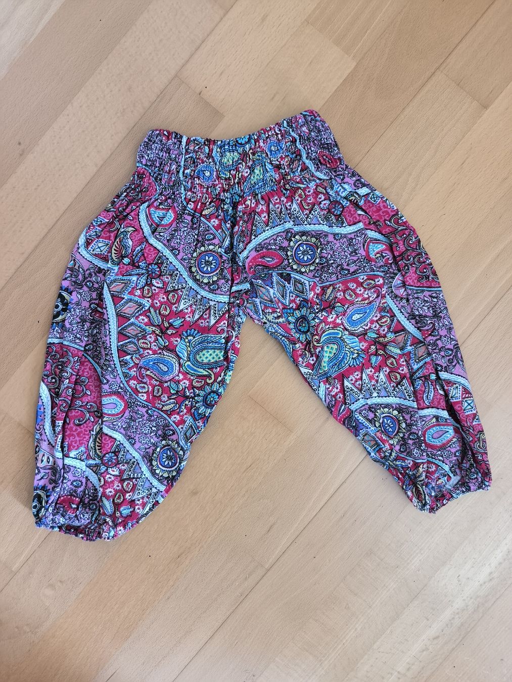 Hosen: Kinder Pumphose, Muster farbig, bis ca. Gr. 80 – Gebraucht aus Remigen von pu_s6ls