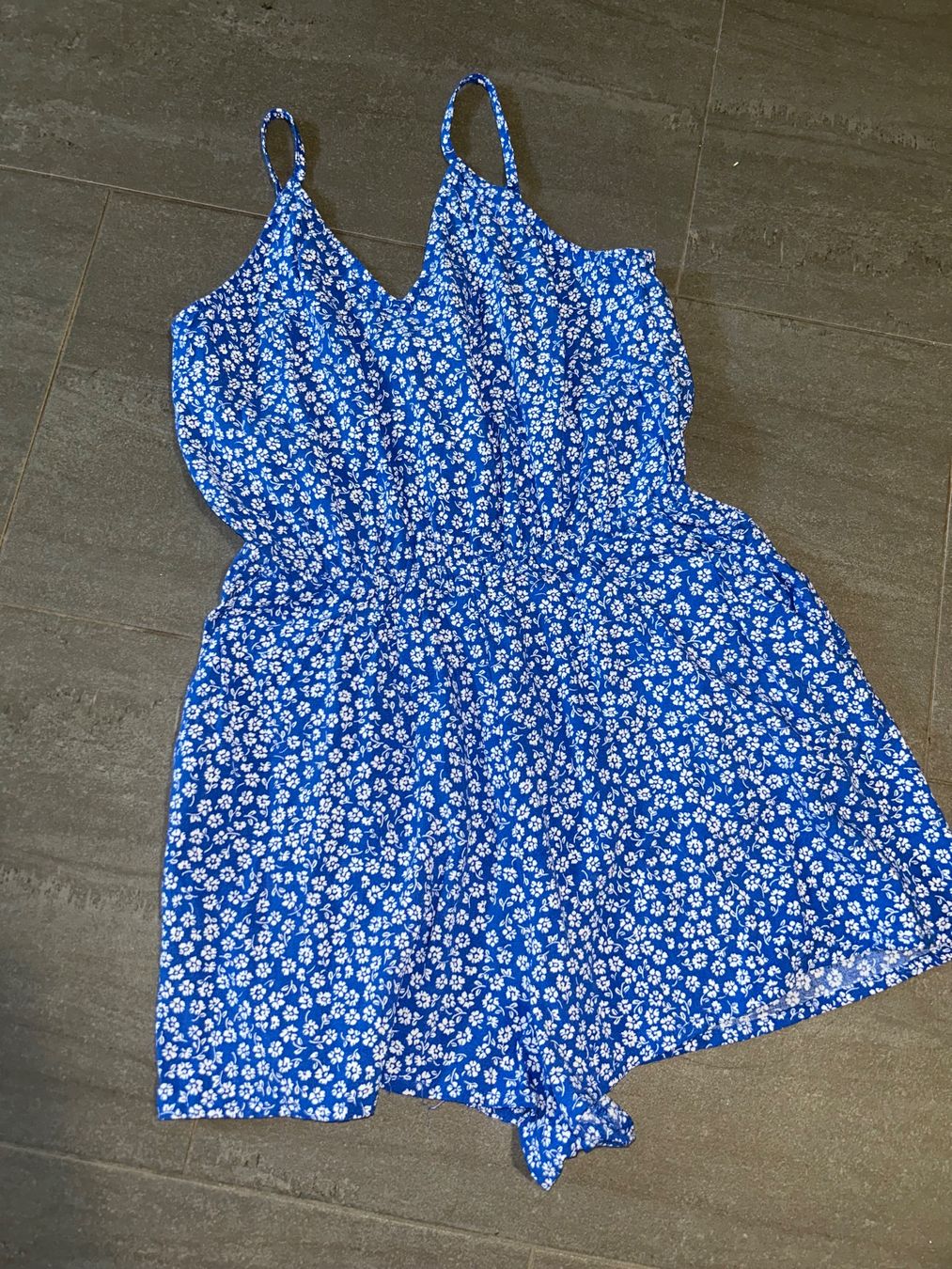 H&M Tute: Blauer Jumpsuit 36/38 von H&M – Usato da Safenwil venduto da 2hand_aber_wertvoll