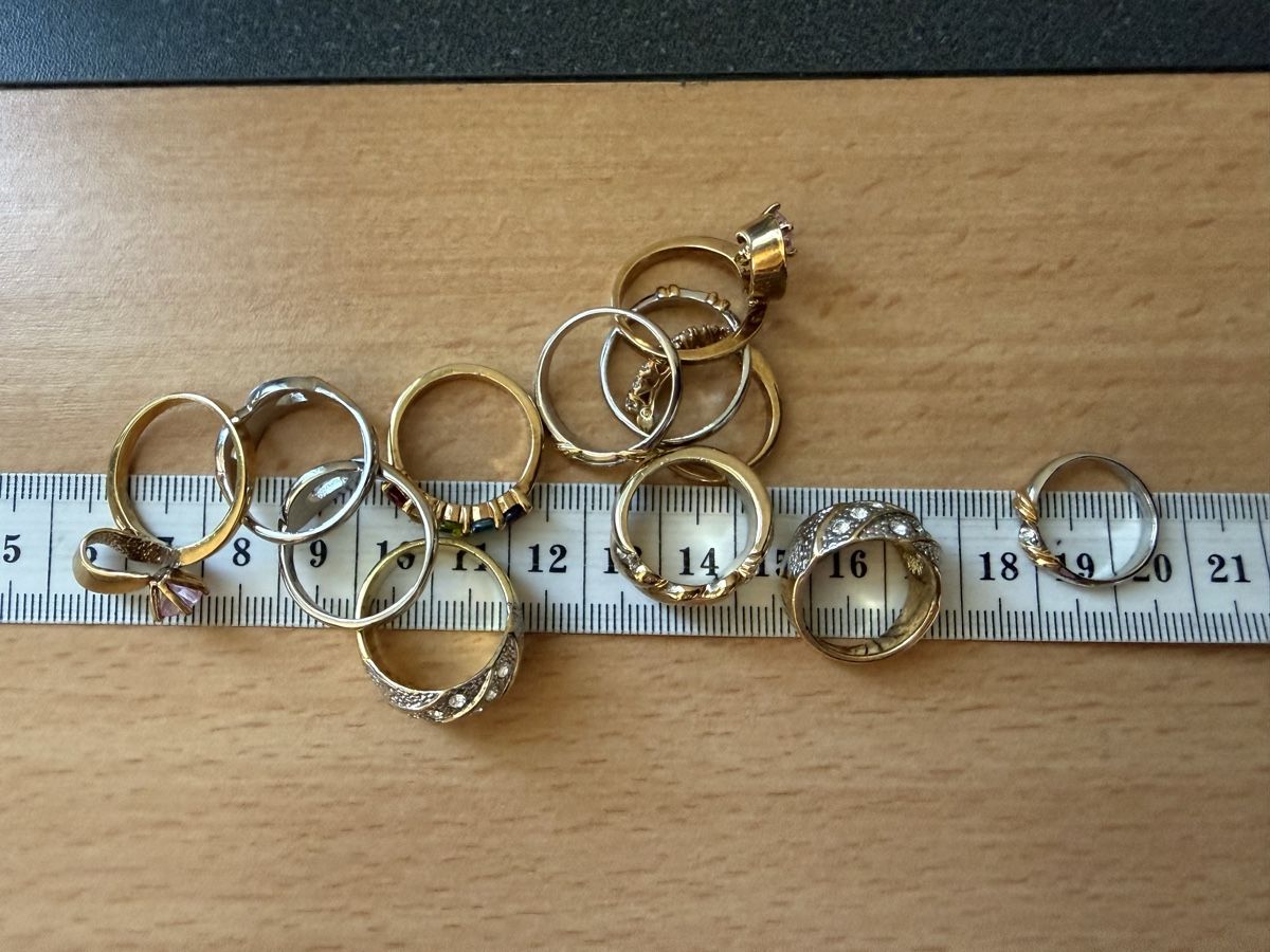 Altri gioielli: 12 Vintage-Ringe Lot – Usato da Lamone venduto da LaCantinaMagica 5