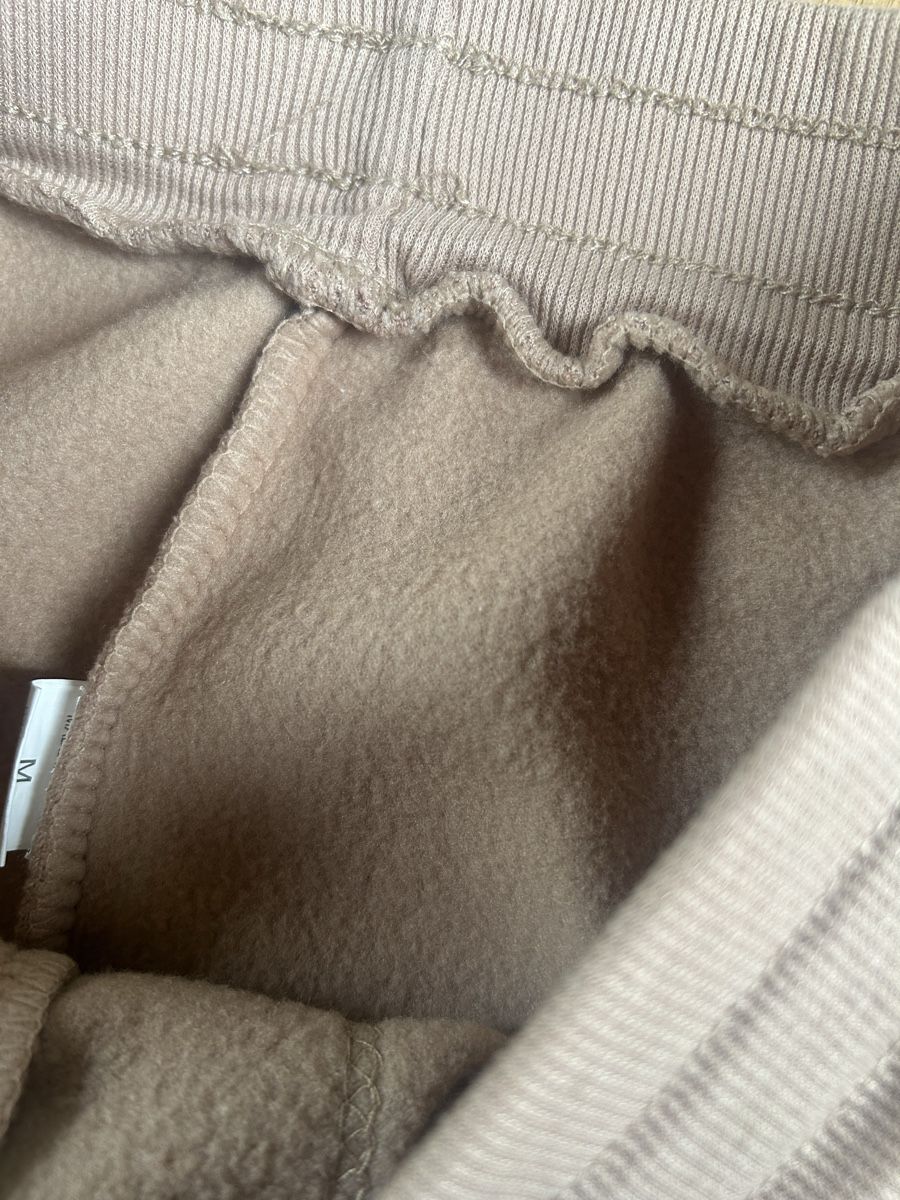Shein Pantaloni: Jogginghose beige Grösse M von SHEIN  – Usato da Frauenfeld venduto da jae_vs6j 4