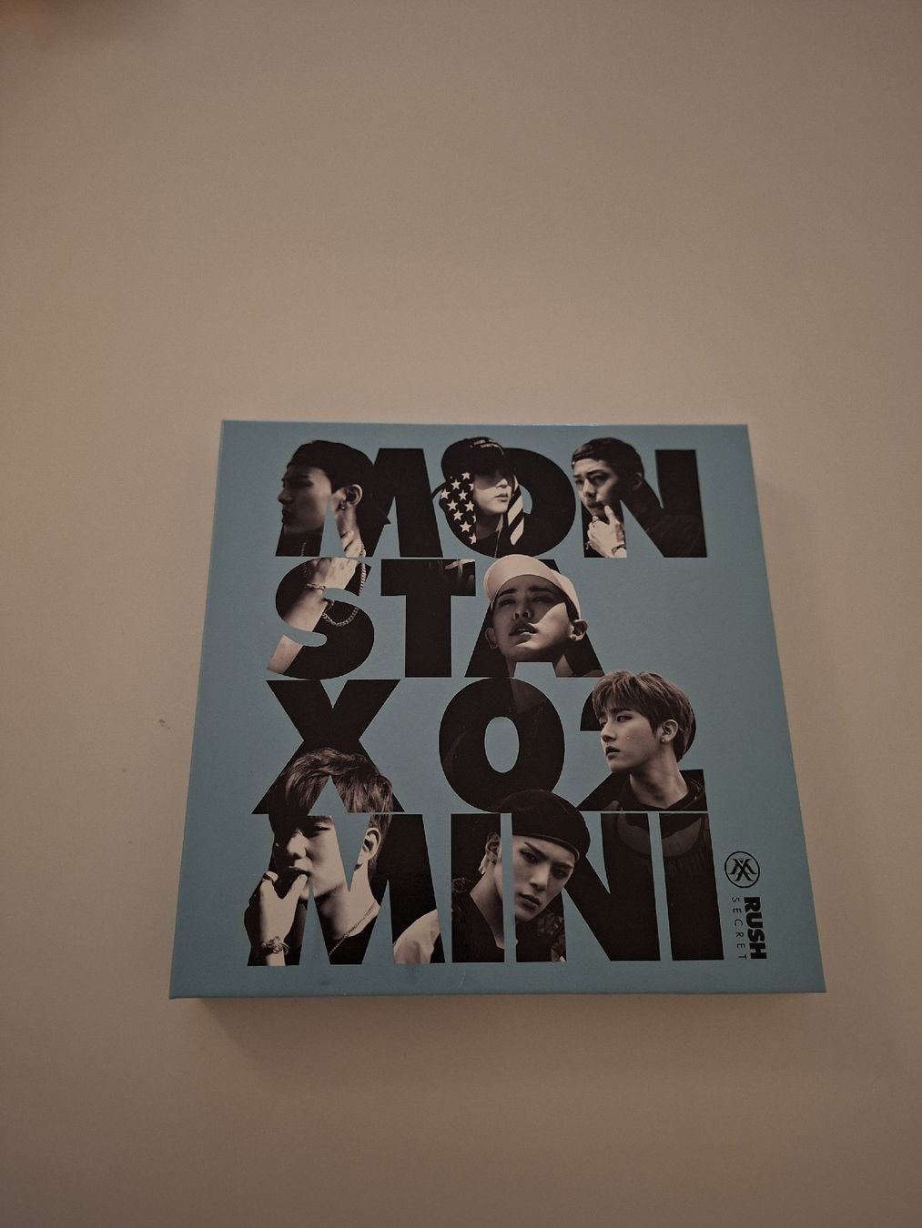CD: Monsta X 02 Mini: Rush Secret – Nuovo (secondo la descrizione) da Chur venduto da mal_ld6s