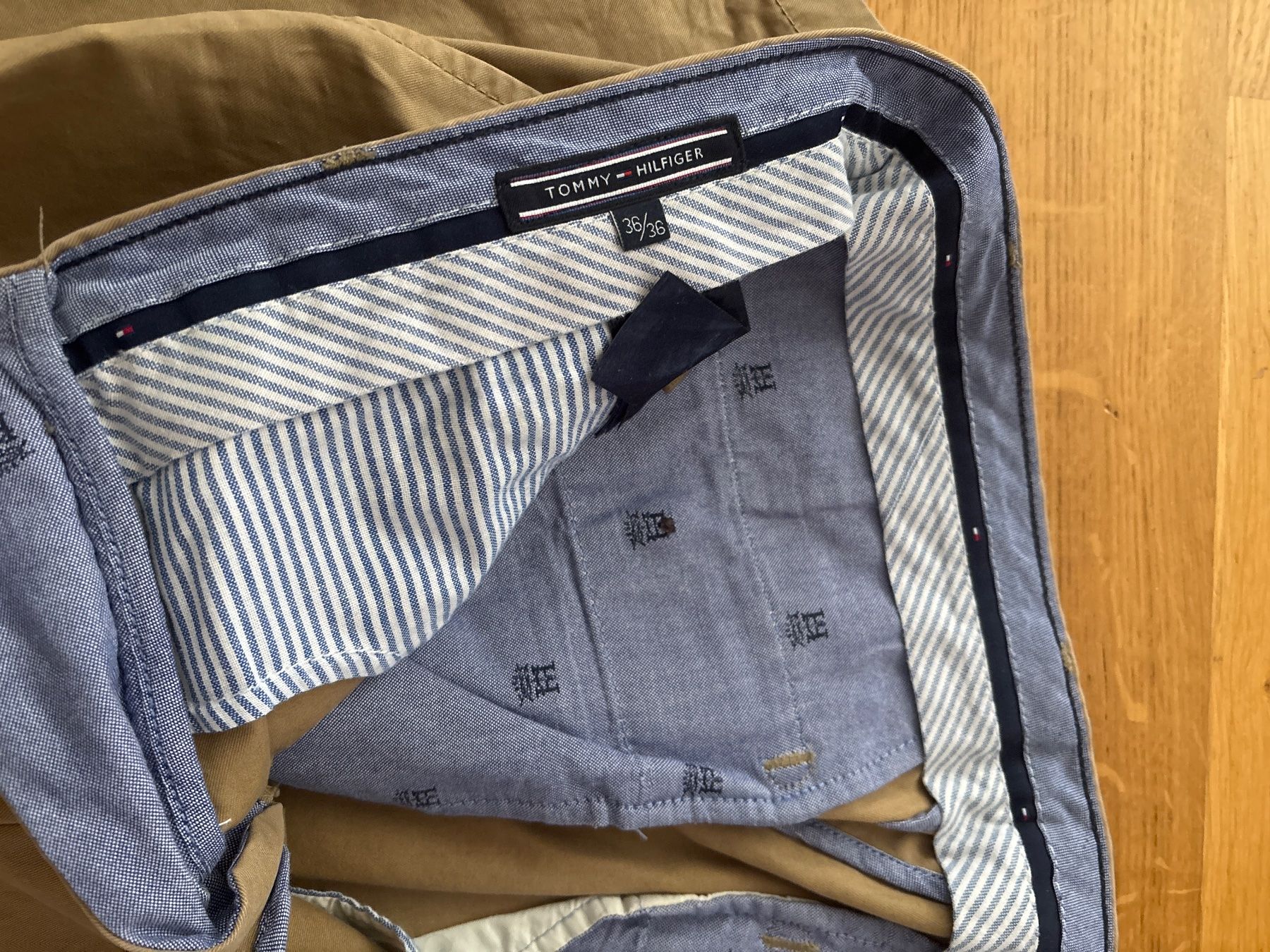 Tommy Hilfiger Hosen: Thommy Hilfiger Hose 36/36 – Gebraucht aus Termen von ekr_hmf7 2