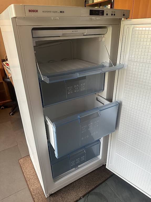 Bosch Congélateurs: Gefrierschrank Bosch – D'occasion à Teufen AR par Hero2025 1