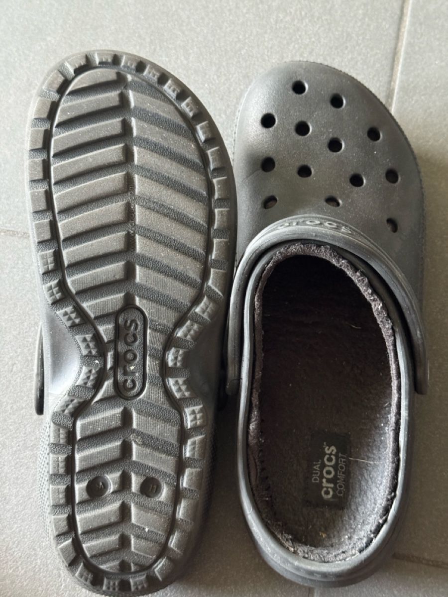 Crocs Scarpe da uomo: Crocs gefüttert 45 – Usato da Aarau Rohr venduto da Kpapillon 1