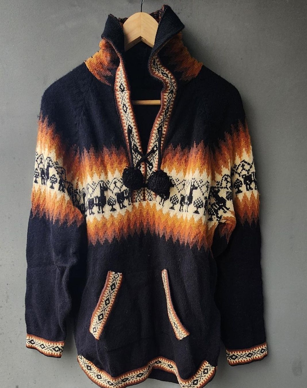 Maglioni & Felpe: wunderschöner Alpaka Pullover Gr.L, Farbe Schwarz, NEU!! – Nuovo (secondo la descrizione) da Lima- Peru venduto da Alpaka-Haus