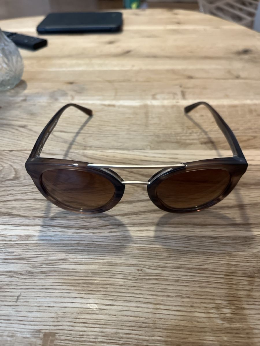 Viu Brillen & Gläser: Viu Sonnenbrille – Gebraucht aus Zürich von CelWed 2